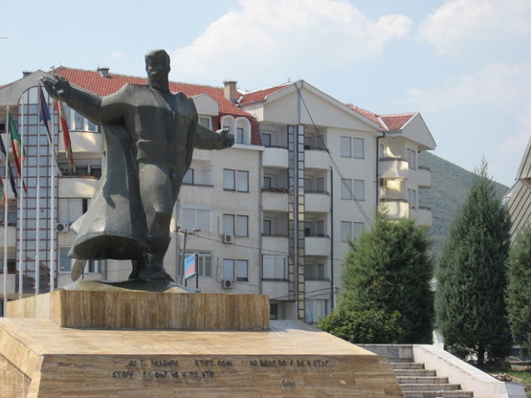 spomenik-goce-strumica