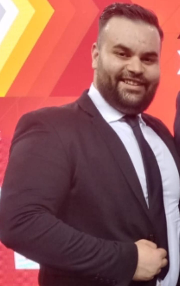 Burak Kecai1