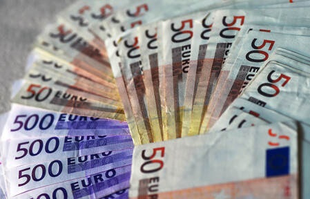 2478649 1 figurenolazy geld dpa copy