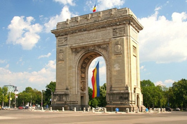 triumfalna-porta-bukurest