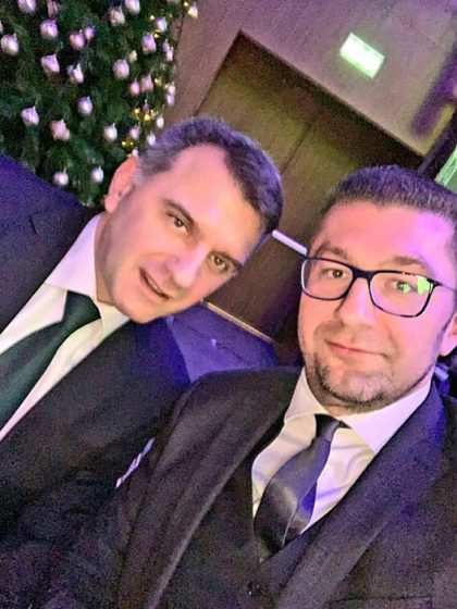 118281530