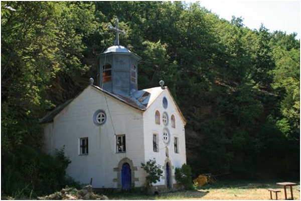 manastir-sv-petar-i-pavle
