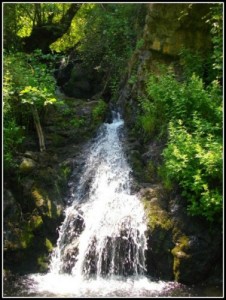 Vodopad-na-Markovska-Reka-2