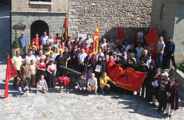 Bigorski_Manastir-_26_juli_2013g._Patot_na_Cresovoto_Topce-_Bigorski_Manastir__2